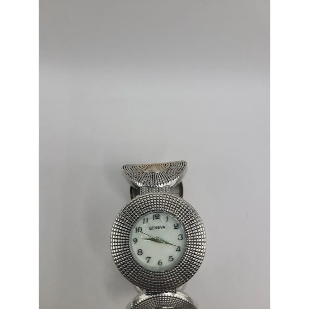 Geneva Silver Tone Cuff‎ Bangle Quartz Watch White Dial Textured Hinged Bracelet